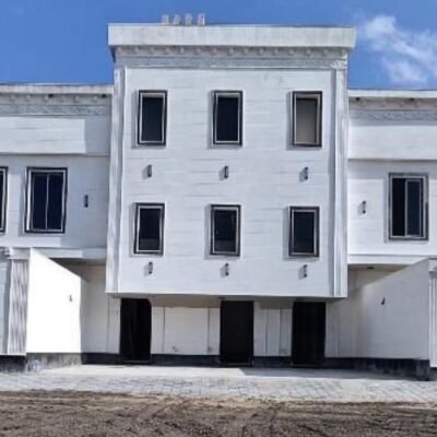 5 شقق للبيع _الجبيل الضاحيه_الحي الثاني_المجاور الثالث_رقم الارض 30