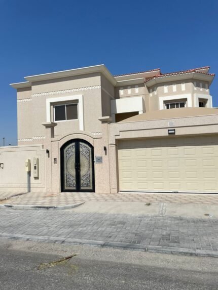 فيلا للبيع ( زاويه شارعين )_الجبيل الصناعية_حي جلموده_الطائف_مساحة 532 متر