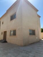 فيلا للبيع_الجبيل الصناعية_الفاروق حي النور_مساحة: 680 م