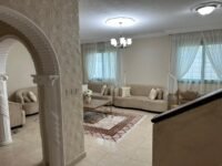 فيلا متصلة متميزة (زاوية ممر) | الجبيل الصناعية ـ حي الأحساء الشمالية ـ 411م²