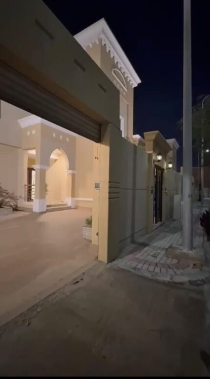 فيلا منفصلة فاخرة 575م² بتشطيب كلاسيكي حديث | الجبيل الصناعية ـ المطرفية (الريحان 15)