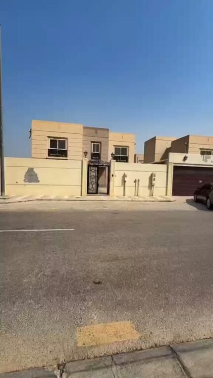 فيلا منفصلة للبيع 835م² | الجبيل الصناعية – حي المطرفية (زاوية)