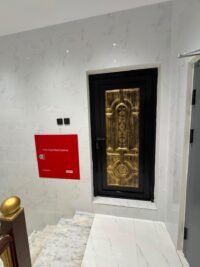 عمارة سكنية جديدة للبيع بتشطيب فاخر | الجبيل – غرب المزارع (حي الضباب)