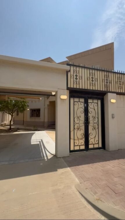 فيلا منفصلة 496م² للبيع | الجبيل الصناعية – حي المطرفية