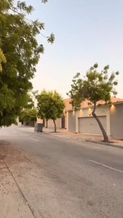 فيلا دور أرضي للبيع 613م² (مجدد بالكامل) | الجبيل الصناعية – حي الحويلات